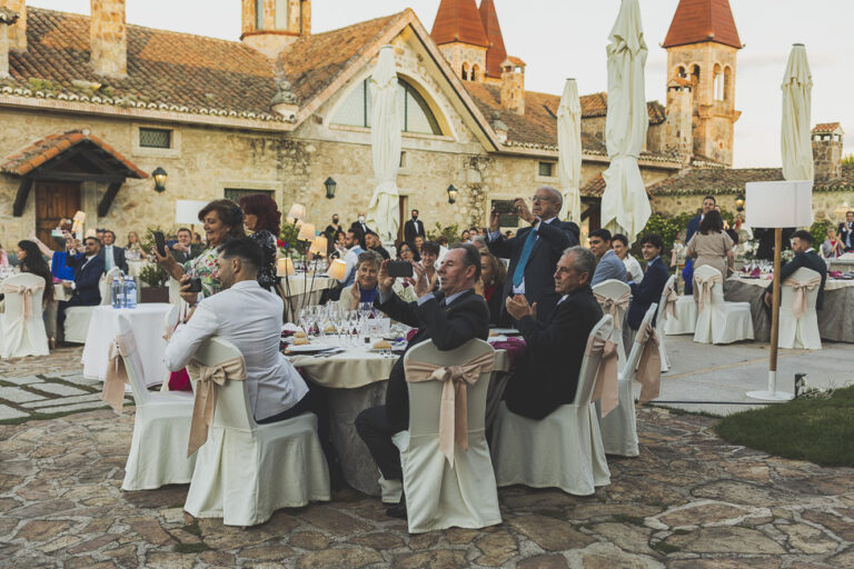 Boda de Natalia y Adrián en Aldea Santillana, Madrid, foto 79