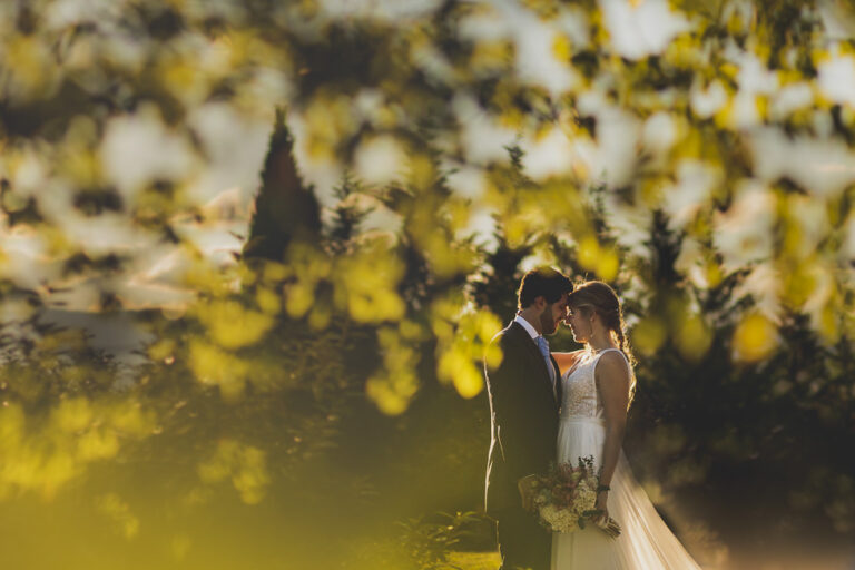 Boda de Natalia y Adrián en Aldea Santillana, Madrid, fotografía de Javier Jaroal